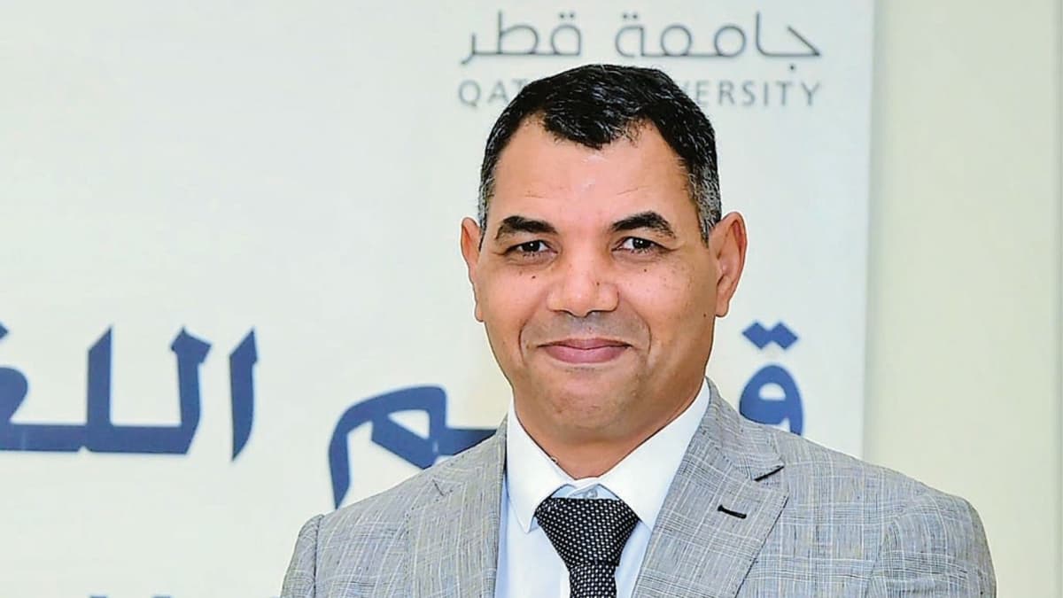 دكتوراه في المشروع البلاغي لأستاذ بجامعة قطر